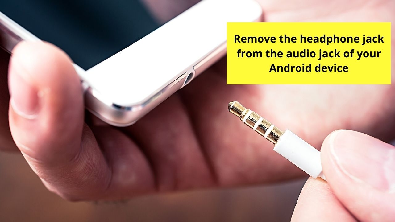 How to Turn Off Headphone Mode on Android by Plugging and Unplugging Headphones from Jack Step 3